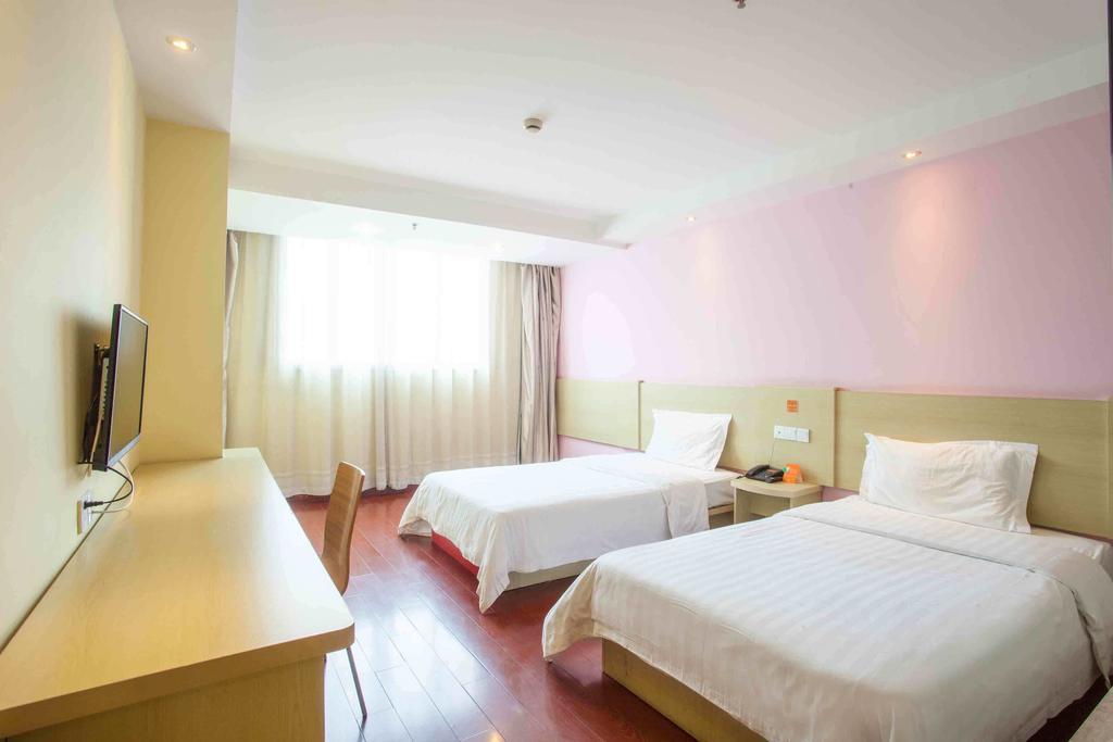 7Days Inn Yueyang East Maoling Pedestrain Street Rum bild
