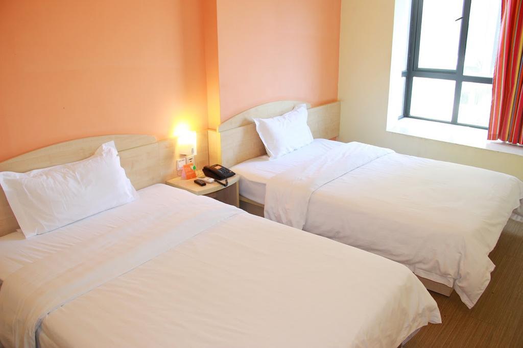 7Days Inn Yueyang East Maoling Pedestrain Street Exteriör bild