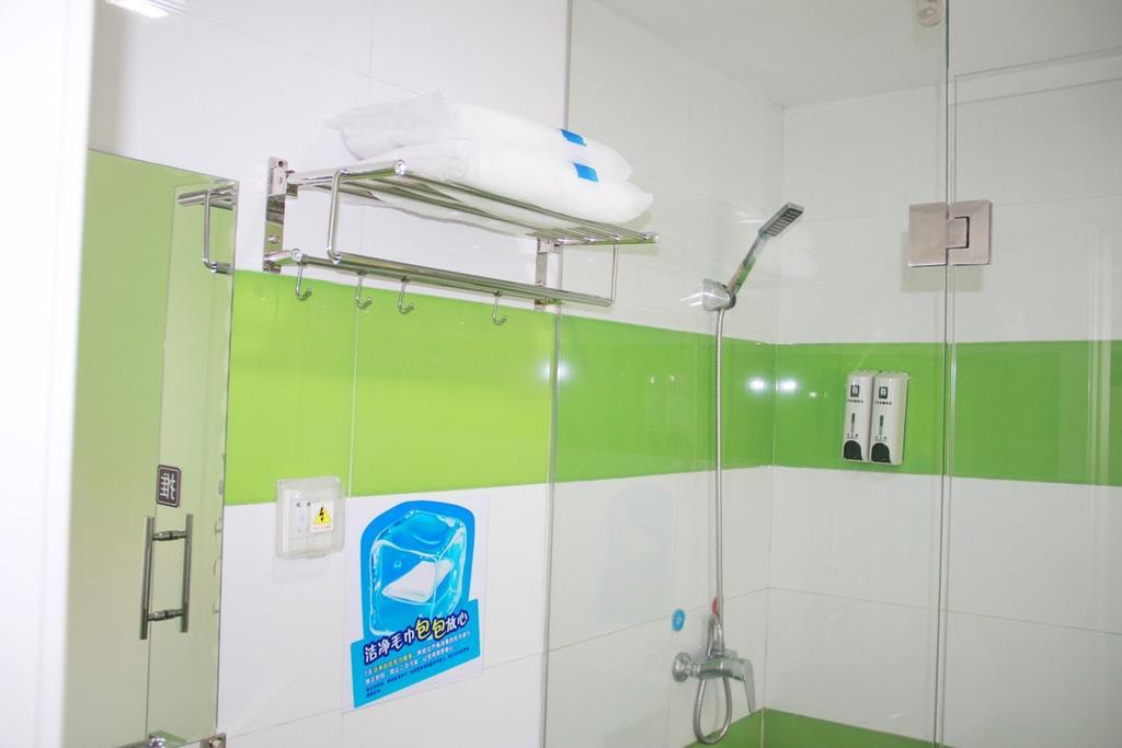 7Days Inn Yueyang East Maoling Pedestrain Street Exteriör bild